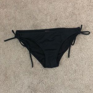 Black bikini bottoms